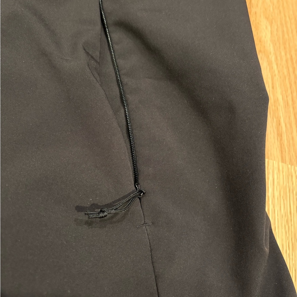 Helly Hansen Softshell Vest Size L. Wind Resistant - image 8